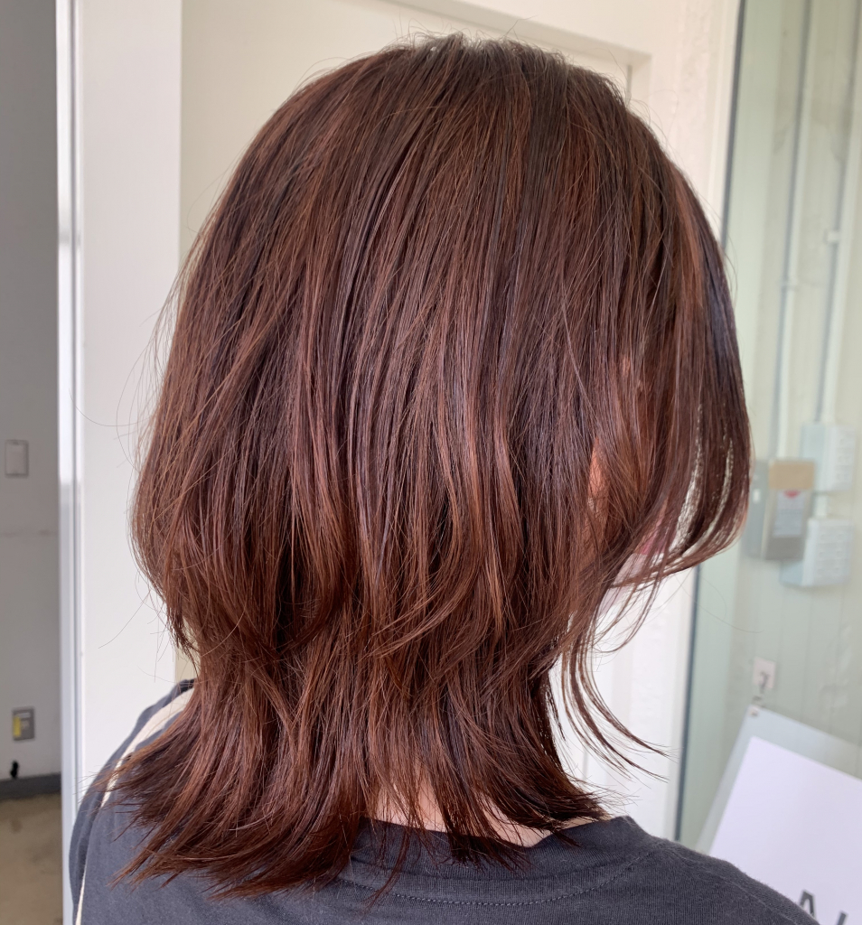 ピンク ハイレイヤー Tomoko 町田の美容室 美容院 Hair Make Nelle By Green ネル バイ グリーン