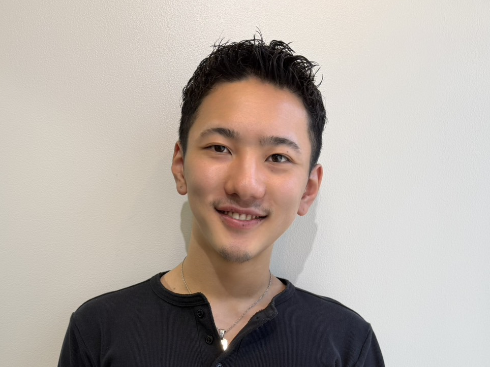 メンズスタイリストのYUJINです！