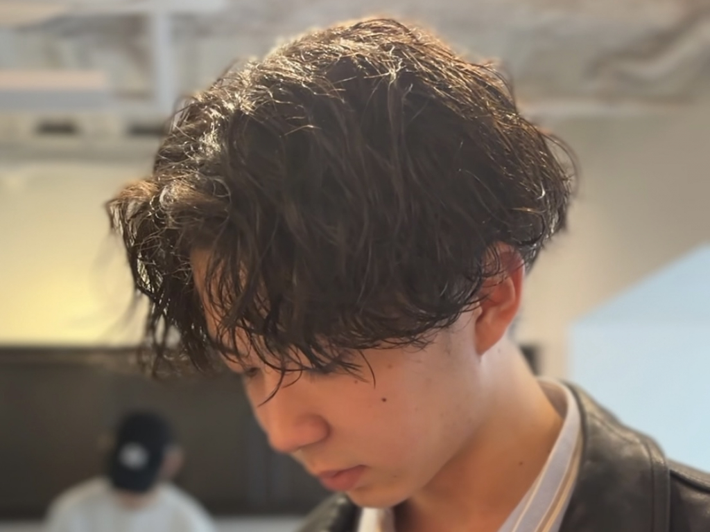 無造作に動く波巻きスパイラル
